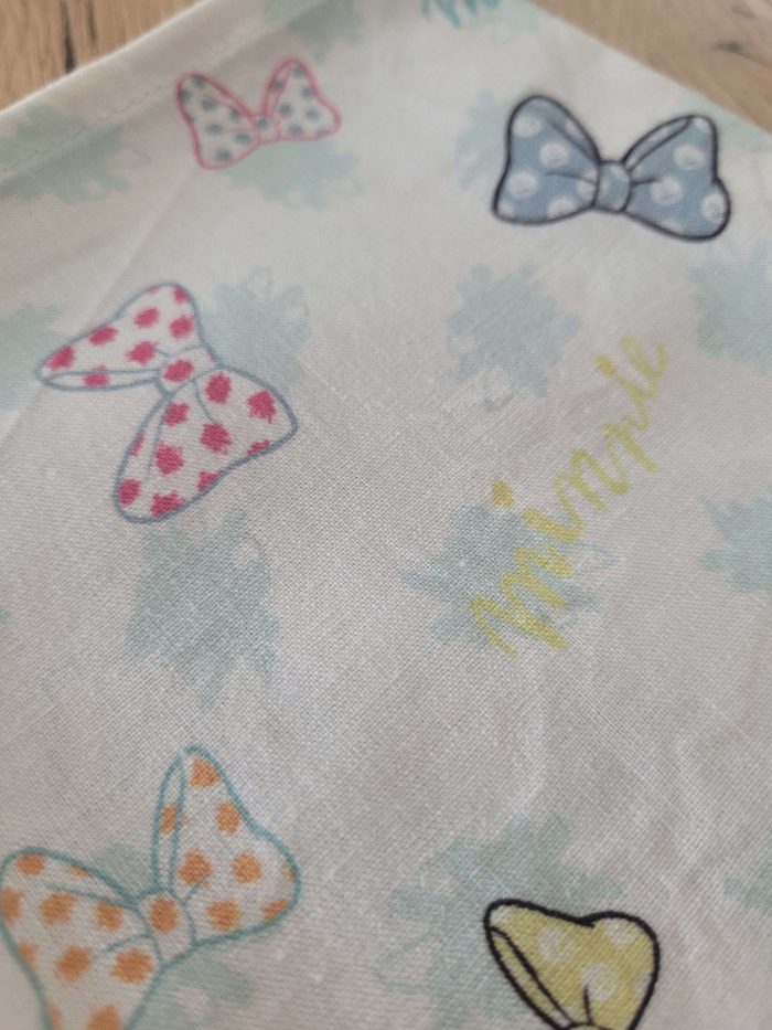 Serviette de table - Les nœuds de Minnie – Image 3